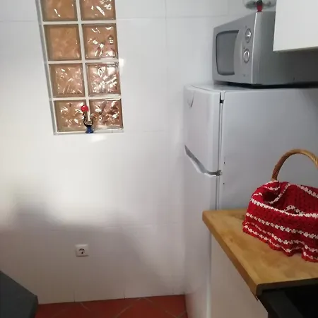 Apartment Cosy At Madragoa Lisbon
