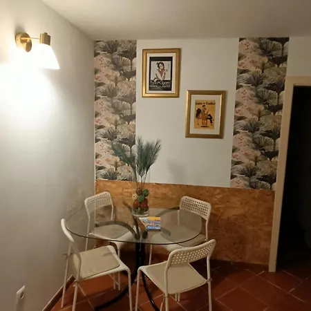 Apartment Cosy At Madragoa Lisbon
